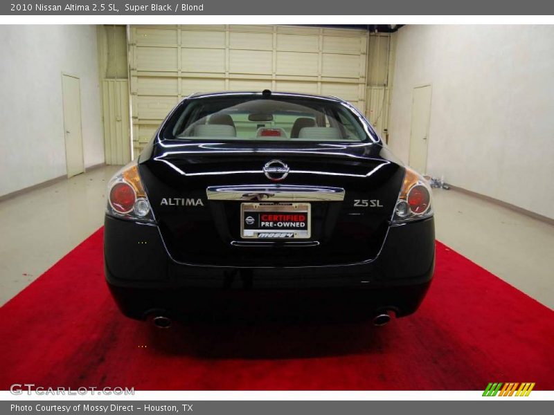 Super Black / Blond 2010 Nissan Altima 2.5 SL