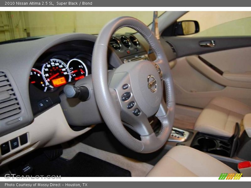 Super Black / Blond 2010 Nissan Altima 2.5 SL