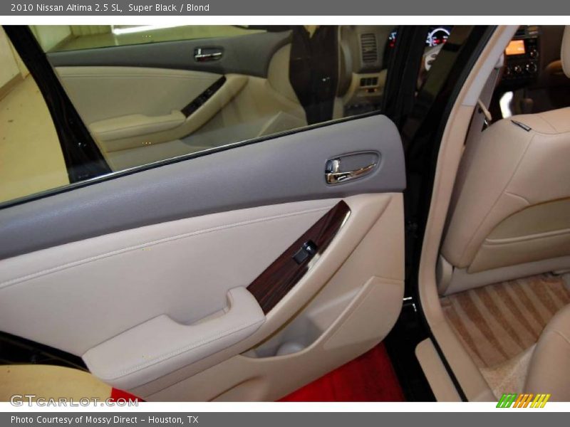 Super Black / Blond 2010 Nissan Altima 2.5 SL