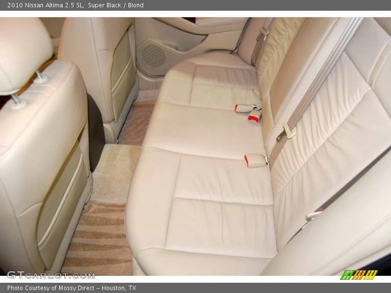 Super Black / Blond 2010 Nissan Altima 2.5 SL