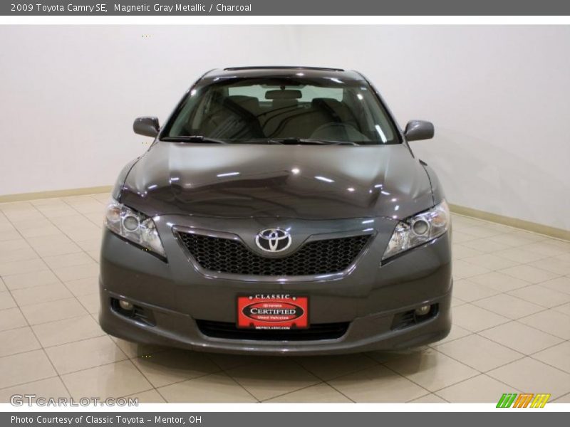 Magnetic Gray Metallic / Charcoal 2009 Toyota Camry SE