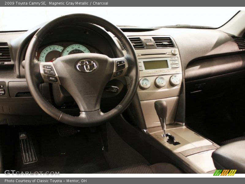 Magnetic Gray Metallic / Charcoal 2009 Toyota Camry SE