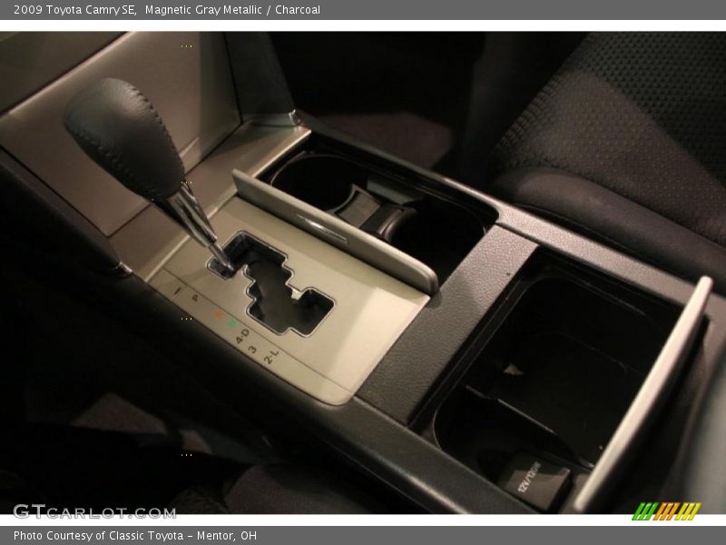 Magnetic Gray Metallic / Charcoal 2009 Toyota Camry SE