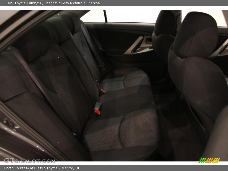 Magnetic Gray Metallic / Charcoal 2009 Toyota Camry SE