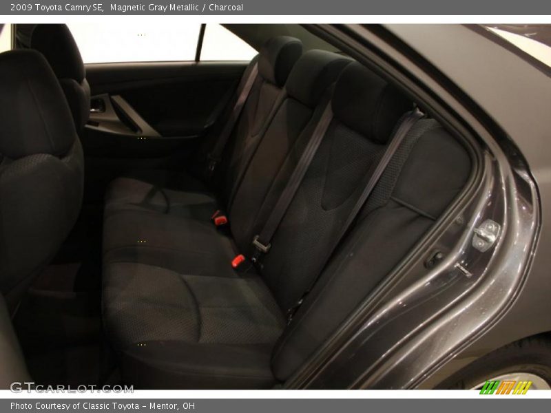 Magnetic Gray Metallic / Charcoal 2009 Toyota Camry SE
