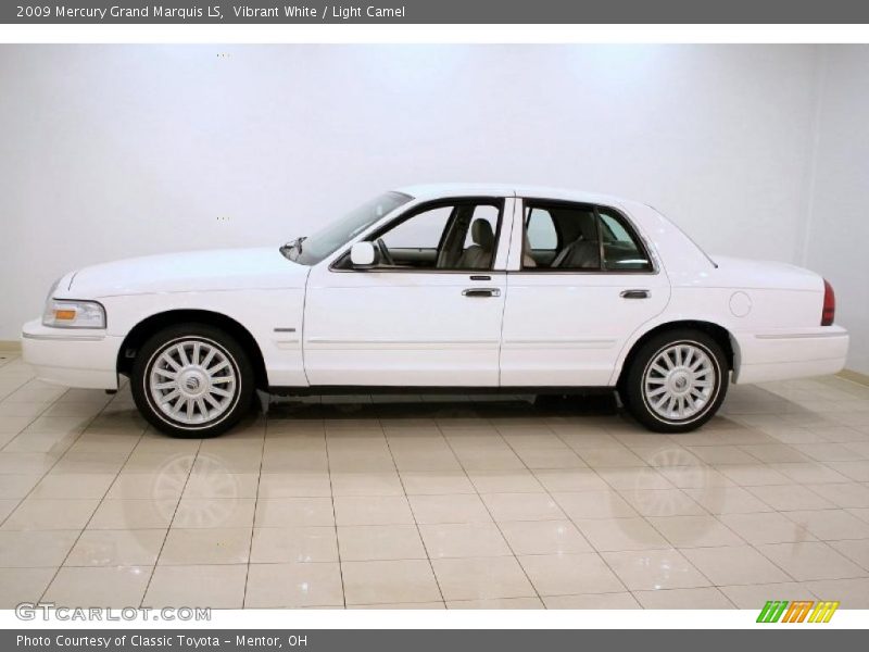Vibrant White / Light Camel 2009 Mercury Grand Marquis LS