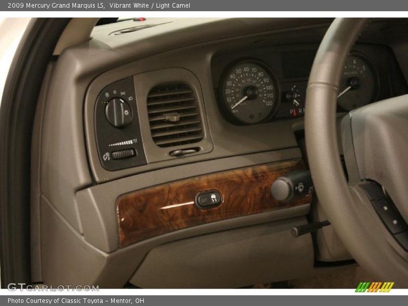 Vibrant White / Light Camel 2009 Mercury Grand Marquis LS