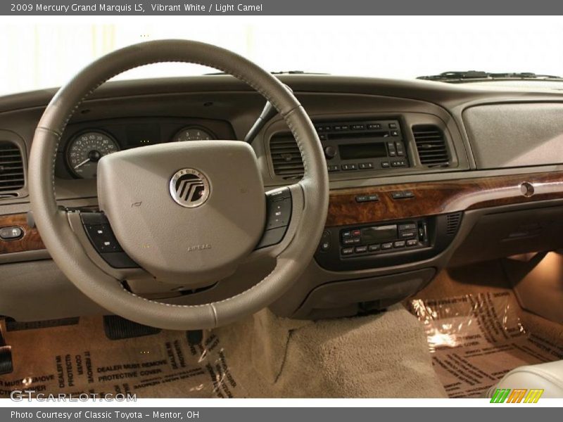 Vibrant White / Light Camel 2009 Mercury Grand Marquis LS