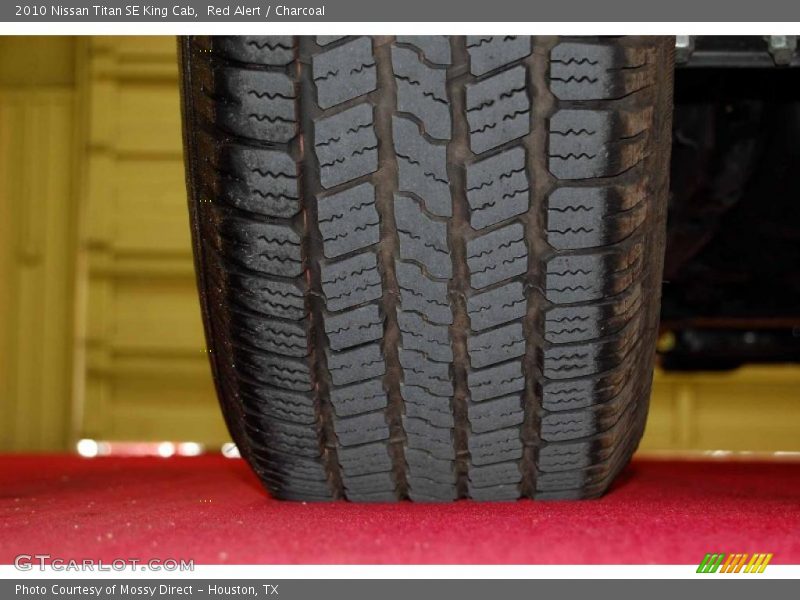 Red Alert / Charcoal 2010 Nissan Titan SE King Cab