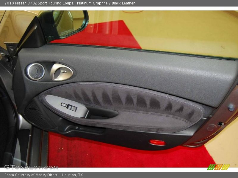 Door Panel of 2010 370Z Sport Touring Coupe