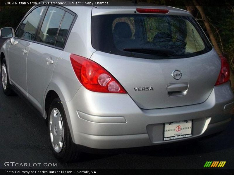 Brillant Silver / Charcoal 2009 Nissan Versa 1.8 S Hatchback