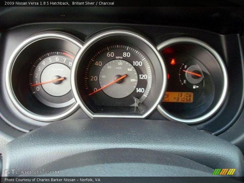 Brillant Silver / Charcoal 2009 Nissan Versa 1.8 S Hatchback