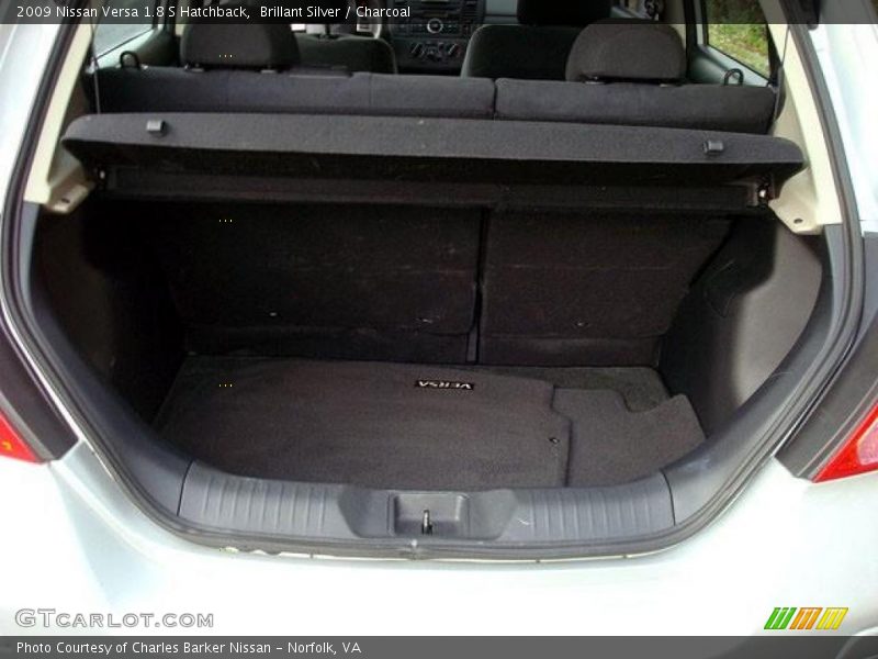 Brillant Silver / Charcoal 2009 Nissan Versa 1.8 S Hatchback