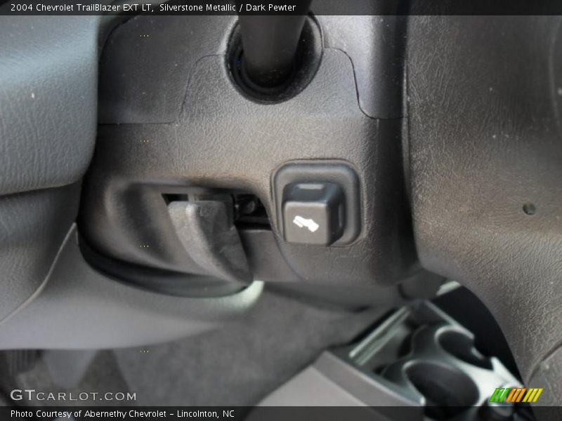 Silverstone Metallic / Dark Pewter 2004 Chevrolet TrailBlazer EXT LT