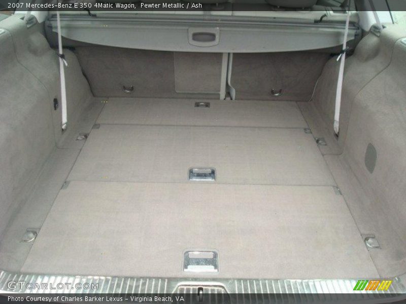  2007 E 350 4Matic Wagon Trunk