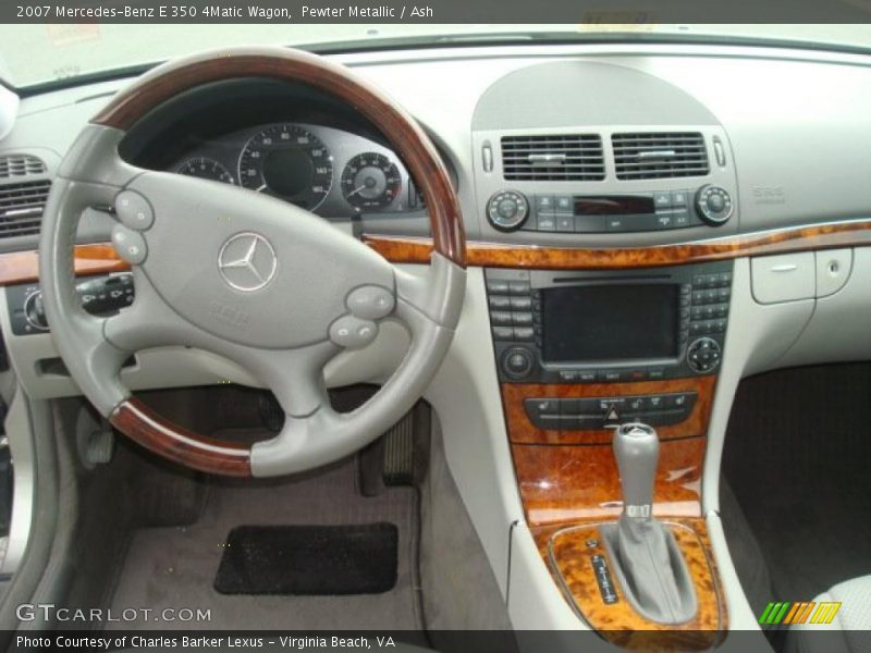 Dashboard of 2007 E 350 4Matic Wagon