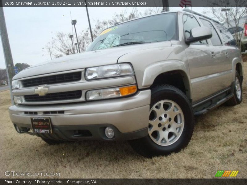 Silver Birch Metallic / Gray/Dark Charcoal 2005 Chevrolet Suburban 1500 Z71