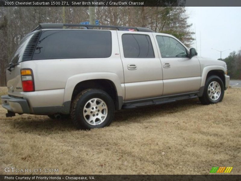 Silver Birch Metallic / Gray/Dark Charcoal 2005 Chevrolet Suburban 1500 Z71