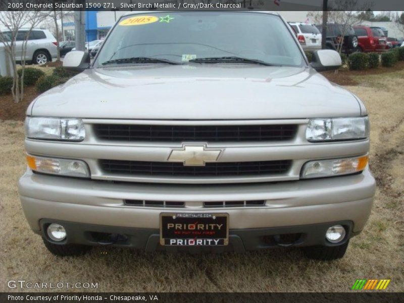 Silver Birch Metallic / Gray/Dark Charcoal 2005 Chevrolet Suburban 1500 Z71