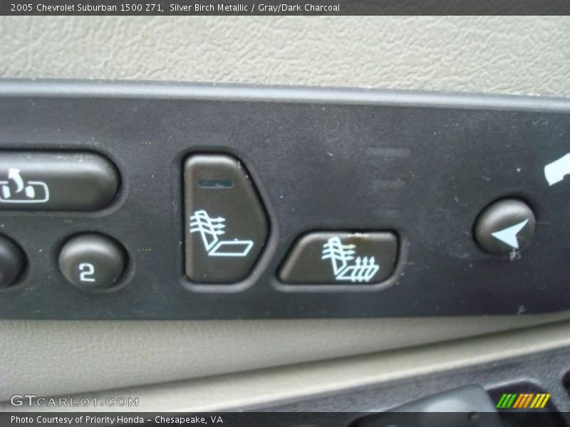 Silver Birch Metallic / Gray/Dark Charcoal 2005 Chevrolet Suburban 1500 Z71