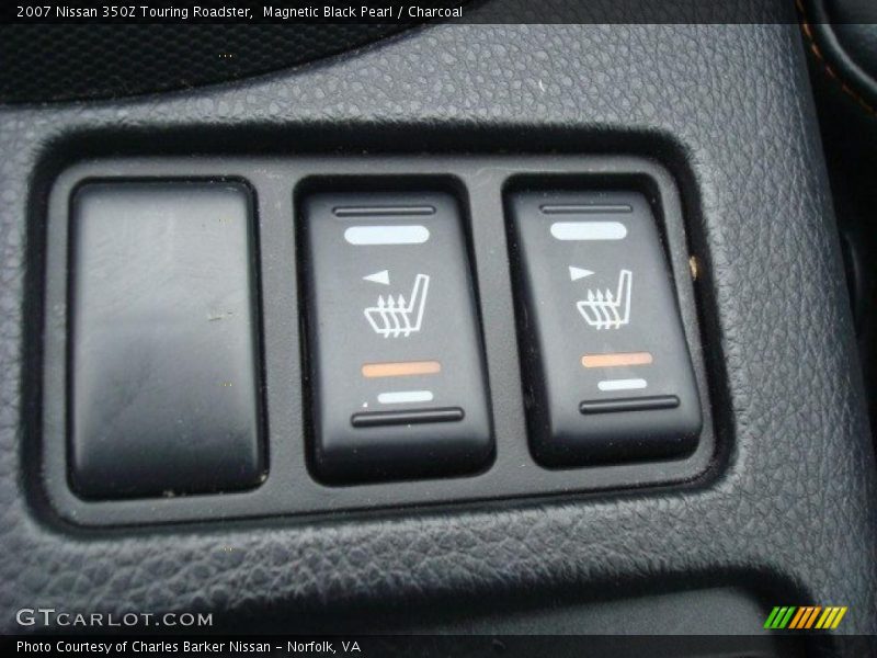 Controls of 2007 350Z Touring Roadster