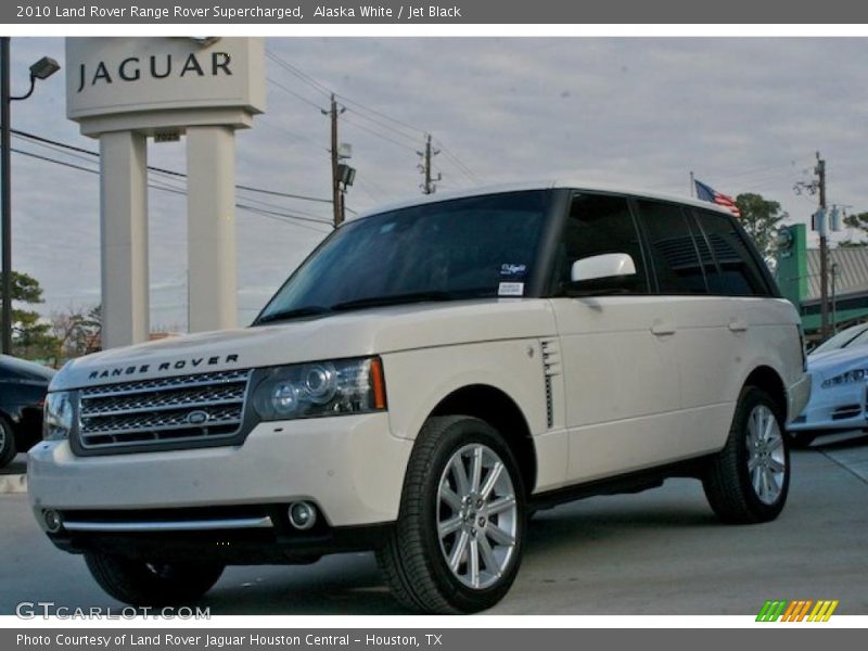 Alaska White / Jet Black 2010 Land Rover Range Rover Supercharged