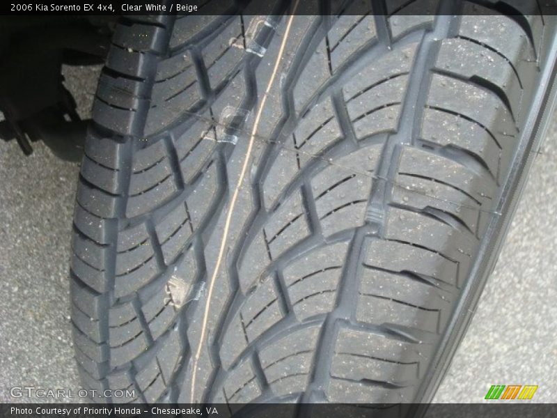 Clear White / Beige 2006 Kia Sorento EX 4x4