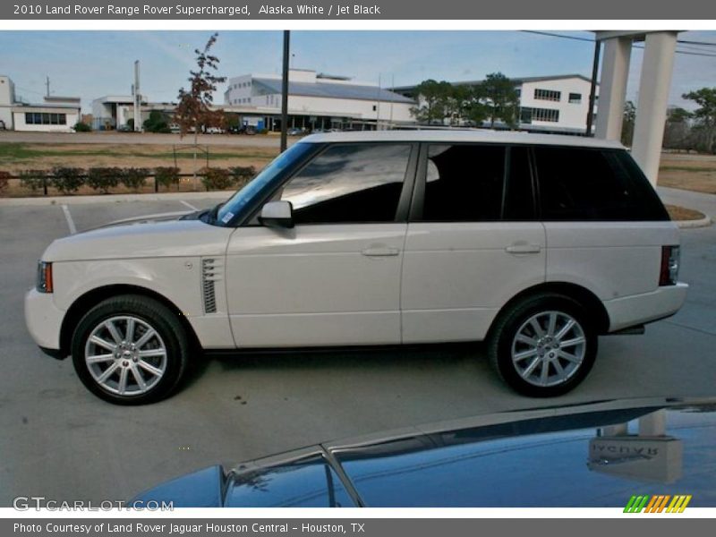 Alaska White / Jet Black 2010 Land Rover Range Rover Supercharged