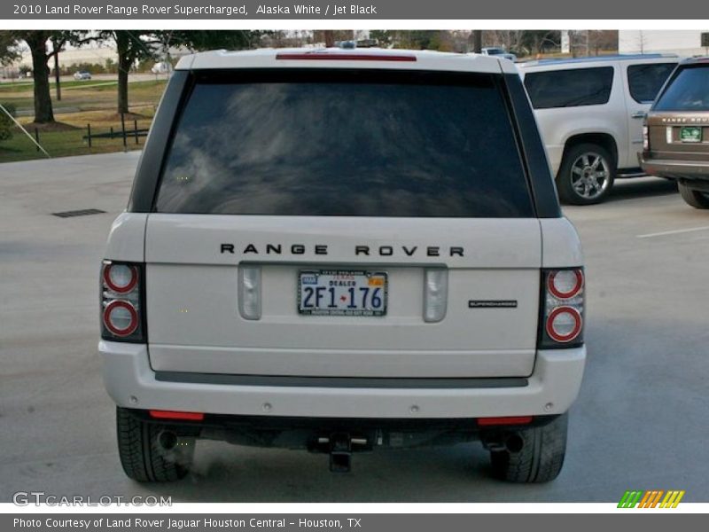 Alaska White / Jet Black 2010 Land Rover Range Rover Supercharged