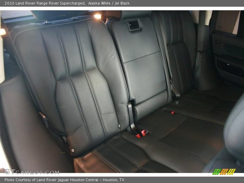 Alaska White / Jet Black 2010 Land Rover Range Rover Supercharged