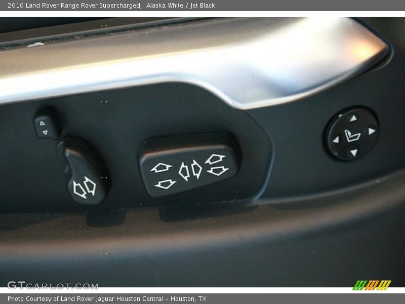 Alaska White / Jet Black 2010 Land Rover Range Rover Supercharged