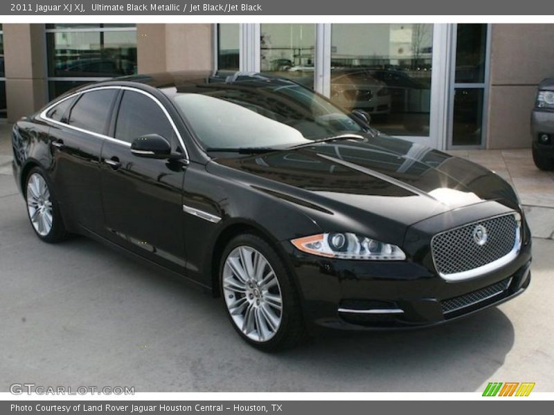 Front 3/4 View of 2011 XJ XJ