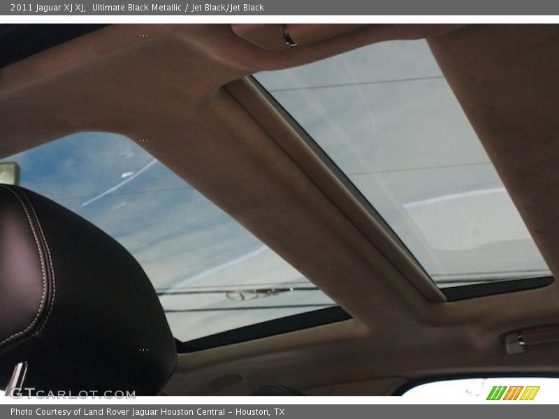 Sunroof of 2011 XJ XJ