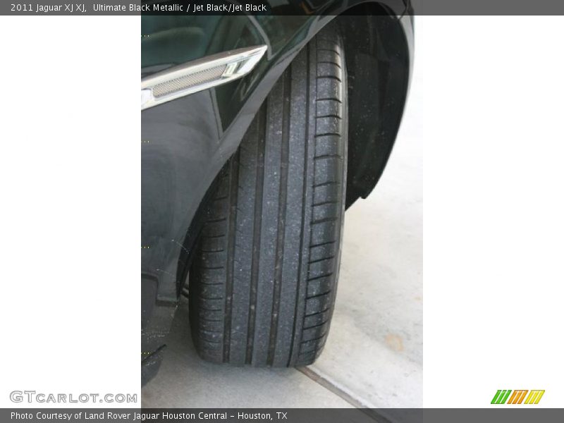 Ultimate Black Metallic / Jet Black/Jet Black 2011 Jaguar XJ XJ