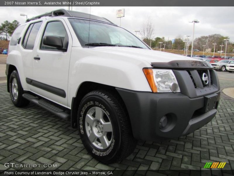Avalanche White / Steel/Graphite 2007 Nissan Xterra S