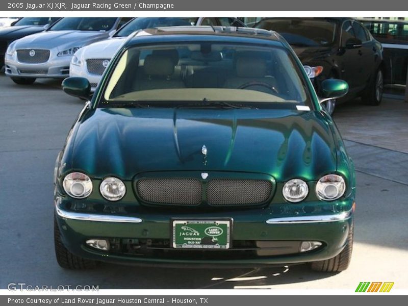 Jaguar Racing Green / Champagne 2005 Jaguar XJ XJR