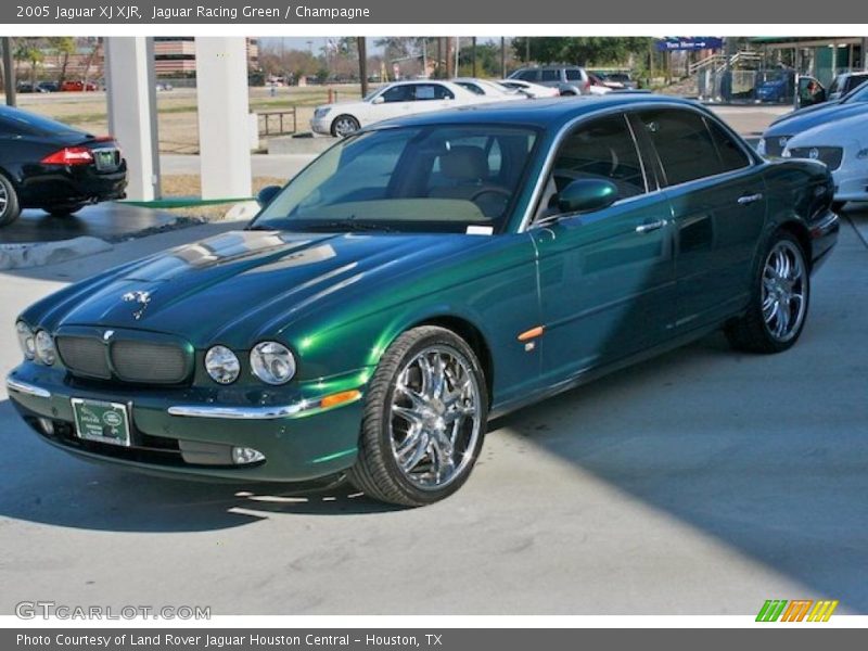 Jaguar Racing Green / Champagne 2005 Jaguar XJ XJR