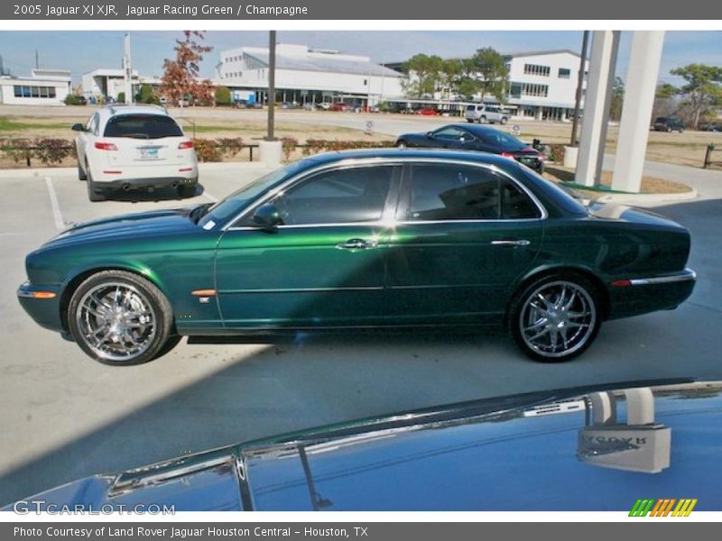 Jaguar Racing Green / Champagne 2005 Jaguar XJ XJR