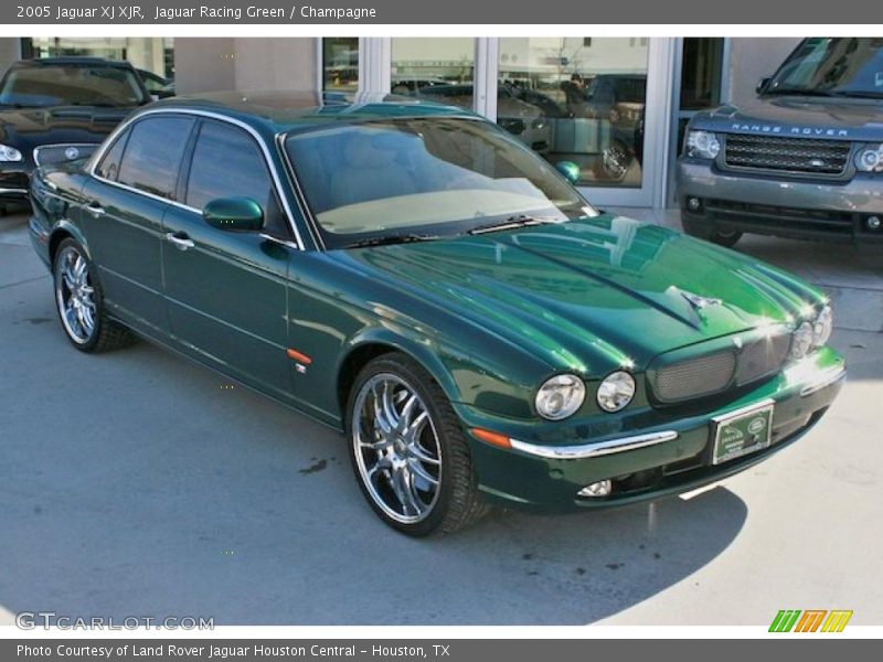 Jaguar Racing Green / Champagne 2005 Jaguar XJ XJR
