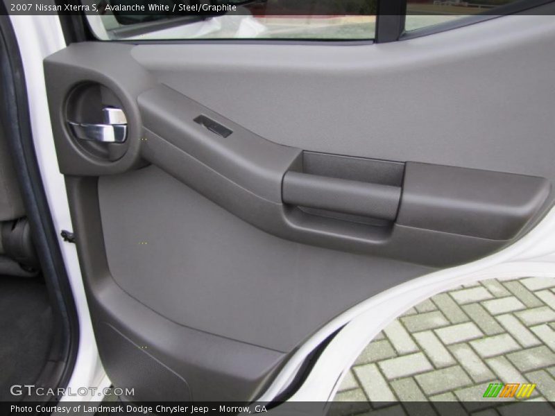 Avalanche White / Steel/Graphite 2007 Nissan Xterra S