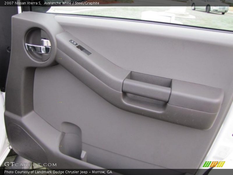 Avalanche White / Steel/Graphite 2007 Nissan Xterra S