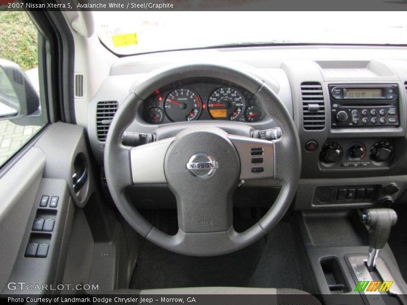 Avalanche White / Steel/Graphite 2007 Nissan Xterra S