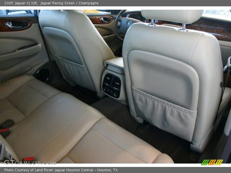 Jaguar Racing Green / Champagne 2005 Jaguar XJ XJR