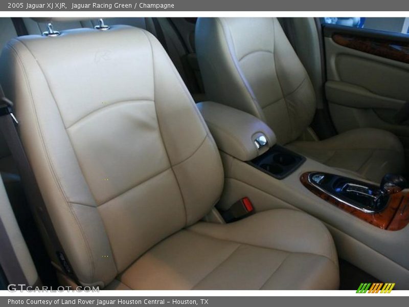 Jaguar Racing Green / Champagne 2005 Jaguar XJ XJR