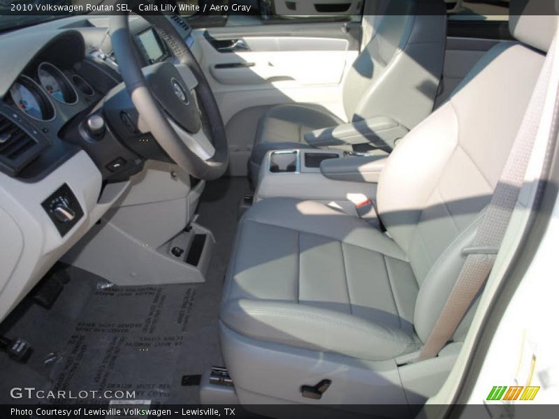Calla Lilly White / Aero Gray 2010 Volkswagen Routan SEL
