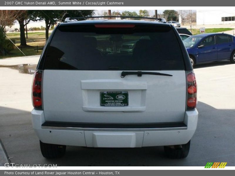 Summit White / Cocoa/Light Cashmere 2007 GMC Yukon Denali AWD