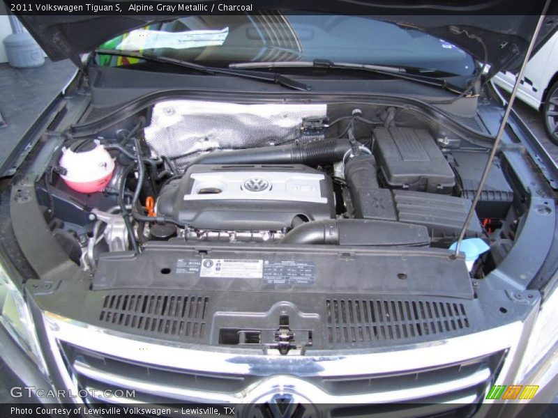  2011 Tiguan S Engine - 2.0 Liter FSI Turbocharged DOHC 16-Valve VVT 4 Cylinder
