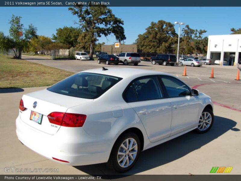 Candy White / Titan Black 2011 Volkswagen Jetta SE Sedan