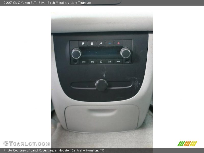 Silver Birch Metallic / Light Titanium 2007 GMC Yukon SLT