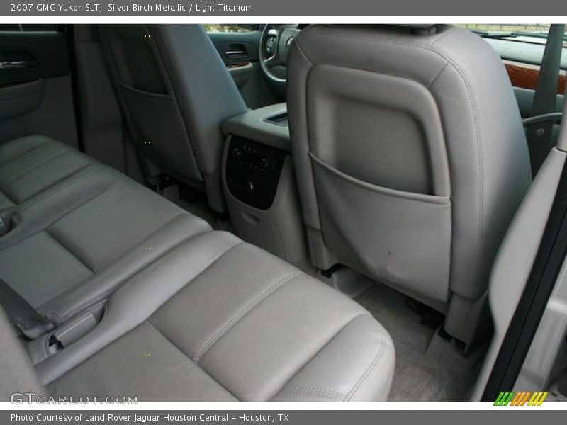 Silver Birch Metallic / Light Titanium 2007 GMC Yukon SLT